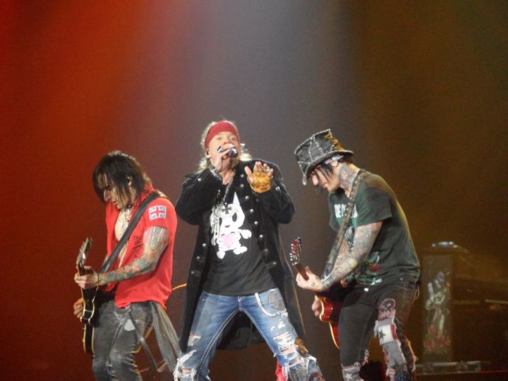 guns_n_roses_nottingham_2012